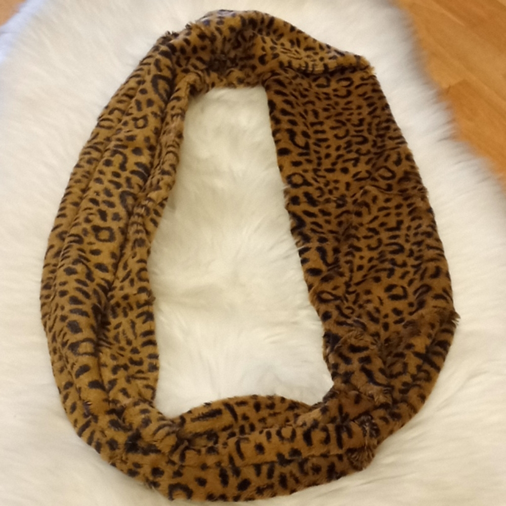 Leopard Minky Infinity Scarf - Picture 12 of 15